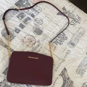 Michael kors crossbody bag